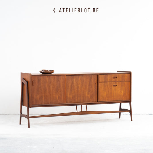 Vintage design lowboard