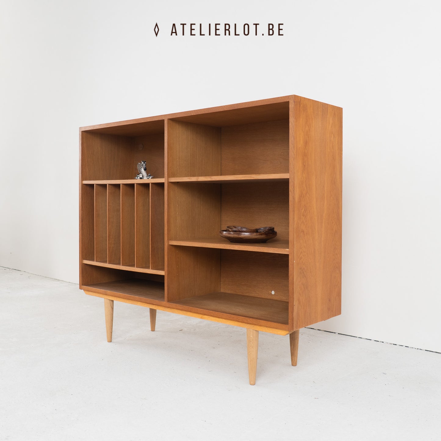 Vintage platenkast / boekenkast