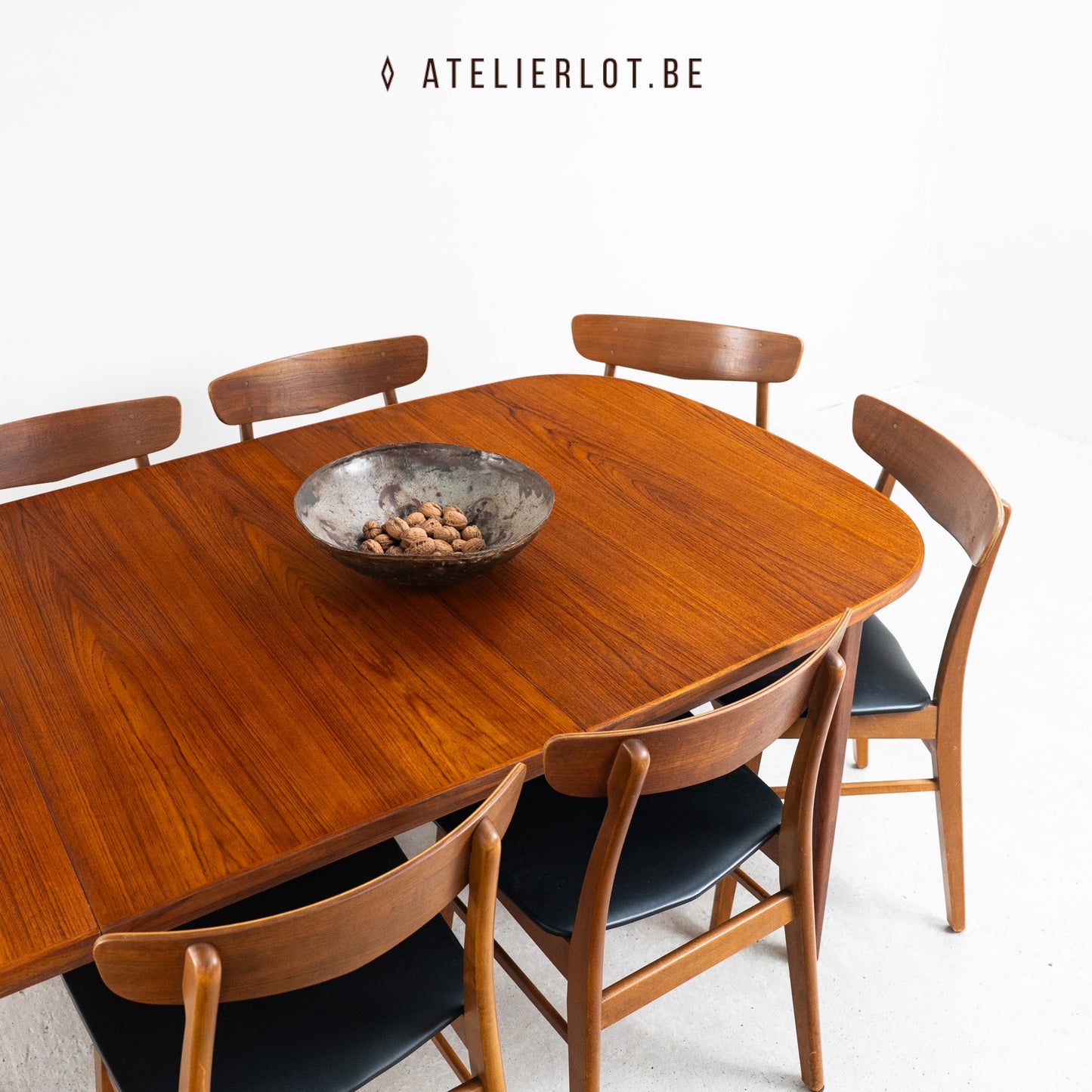 Deense eettafel 12 personen