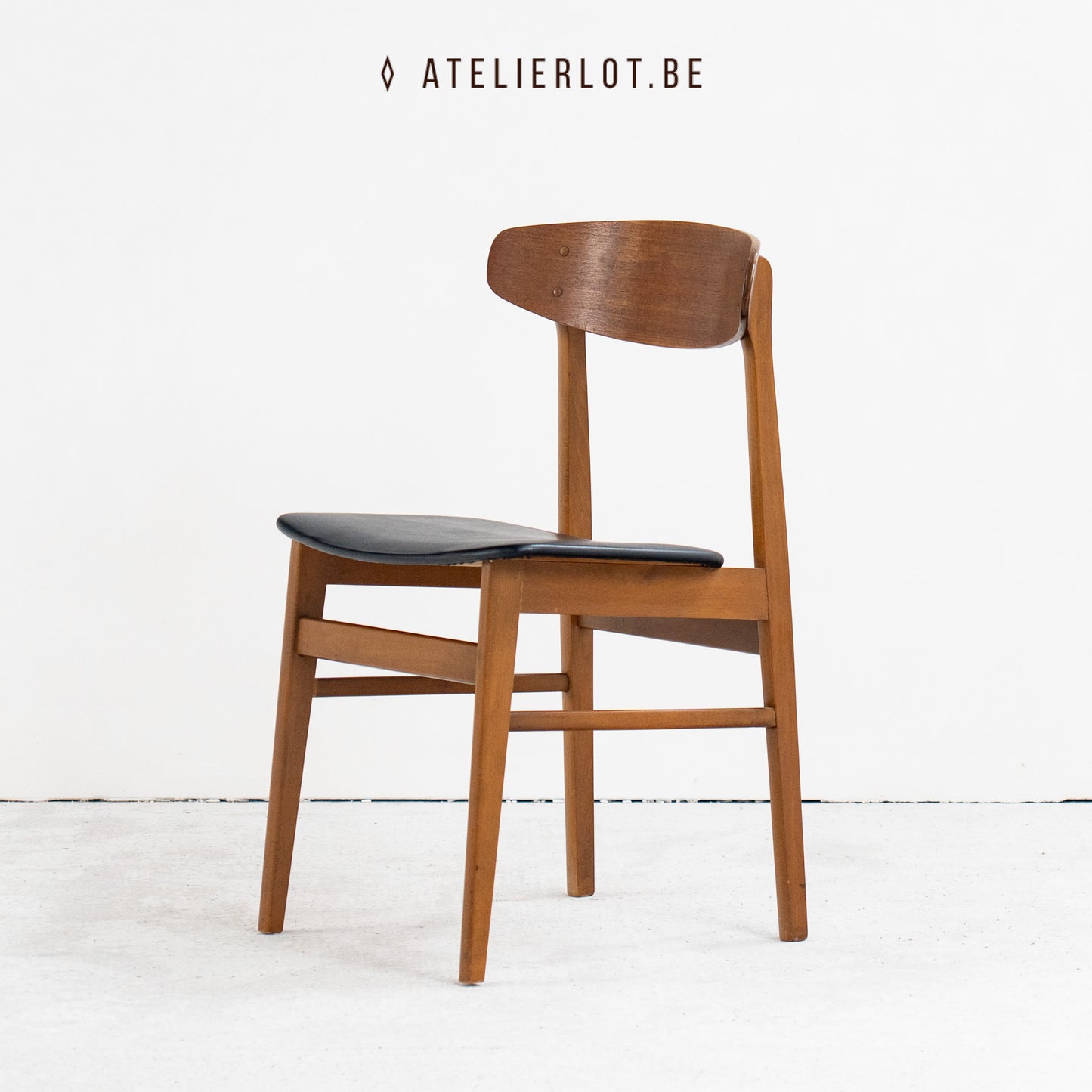 6 eetkamerstoelen Sax Møbelfabrik