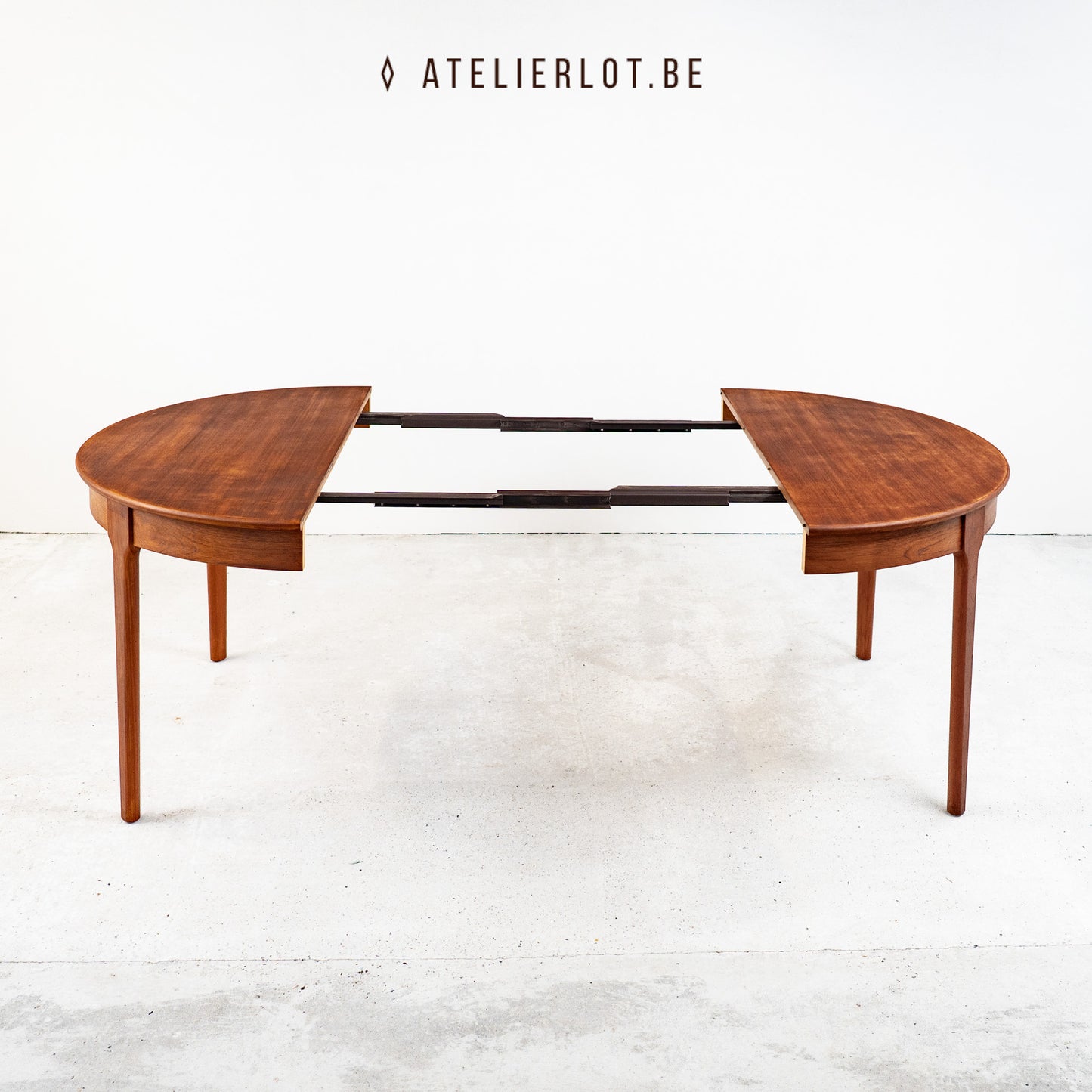 Deense eettafel uitschuifbaar rond/ovaal