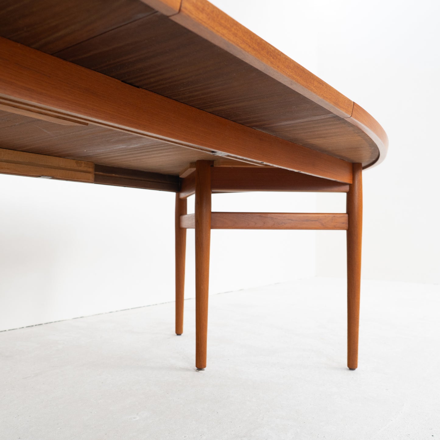 Arne Vodder - Model 227 ‘Executive’ Eettafel - Sibast Møbler