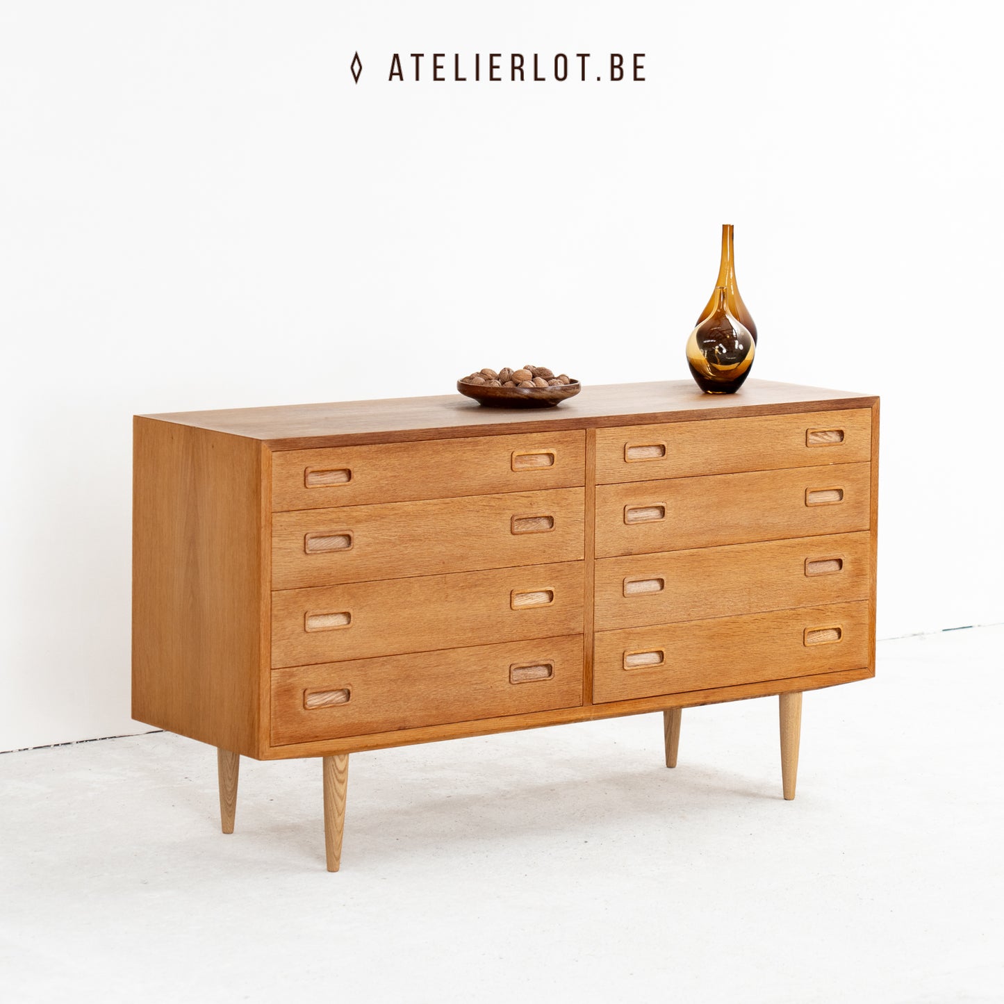 Deense eiken ladekast – Hundevad & Co – Jaren '60