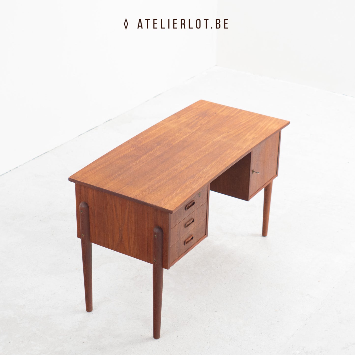 Vintage bureau Denemarken 2
