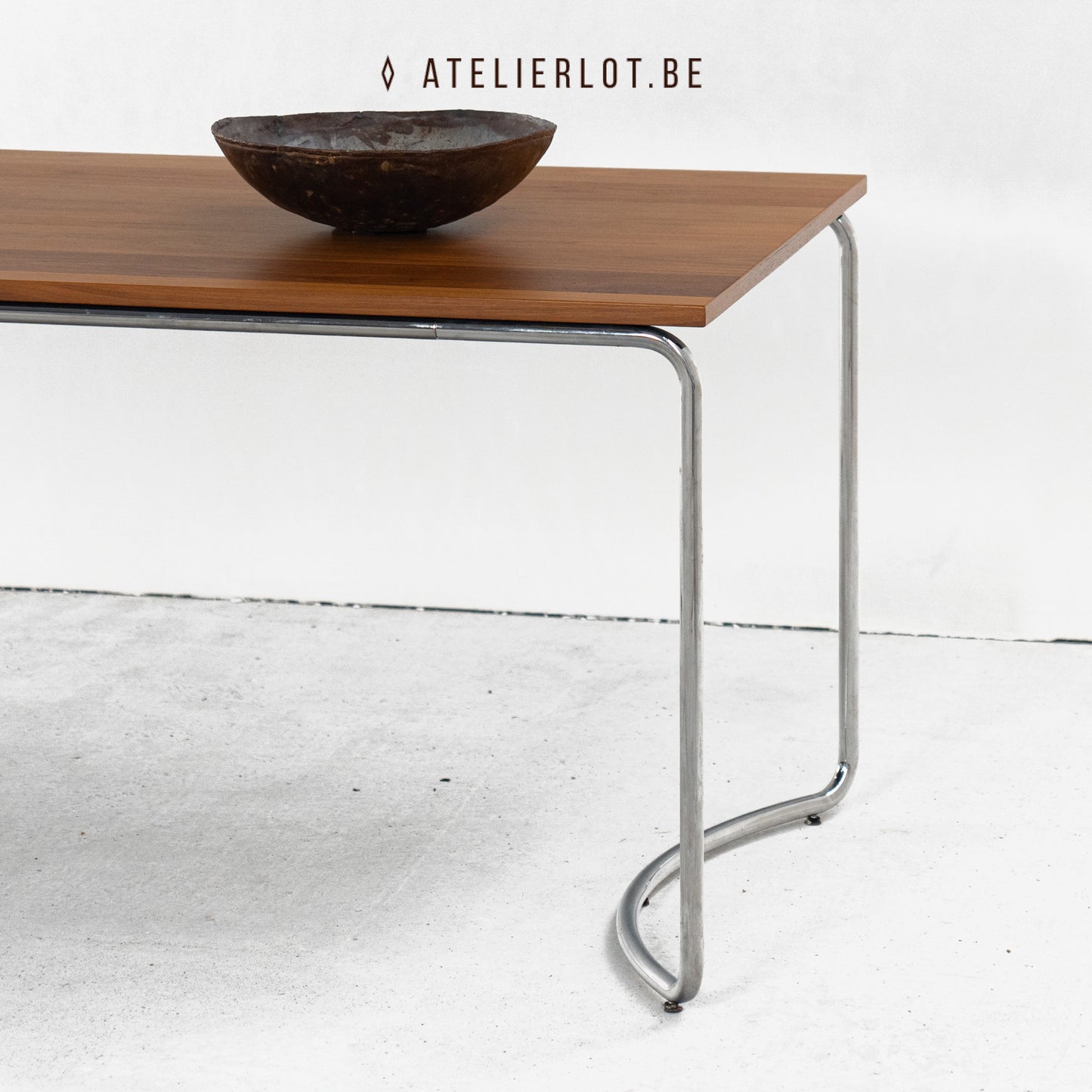 Design eettafel R. Hutten voor Gispen