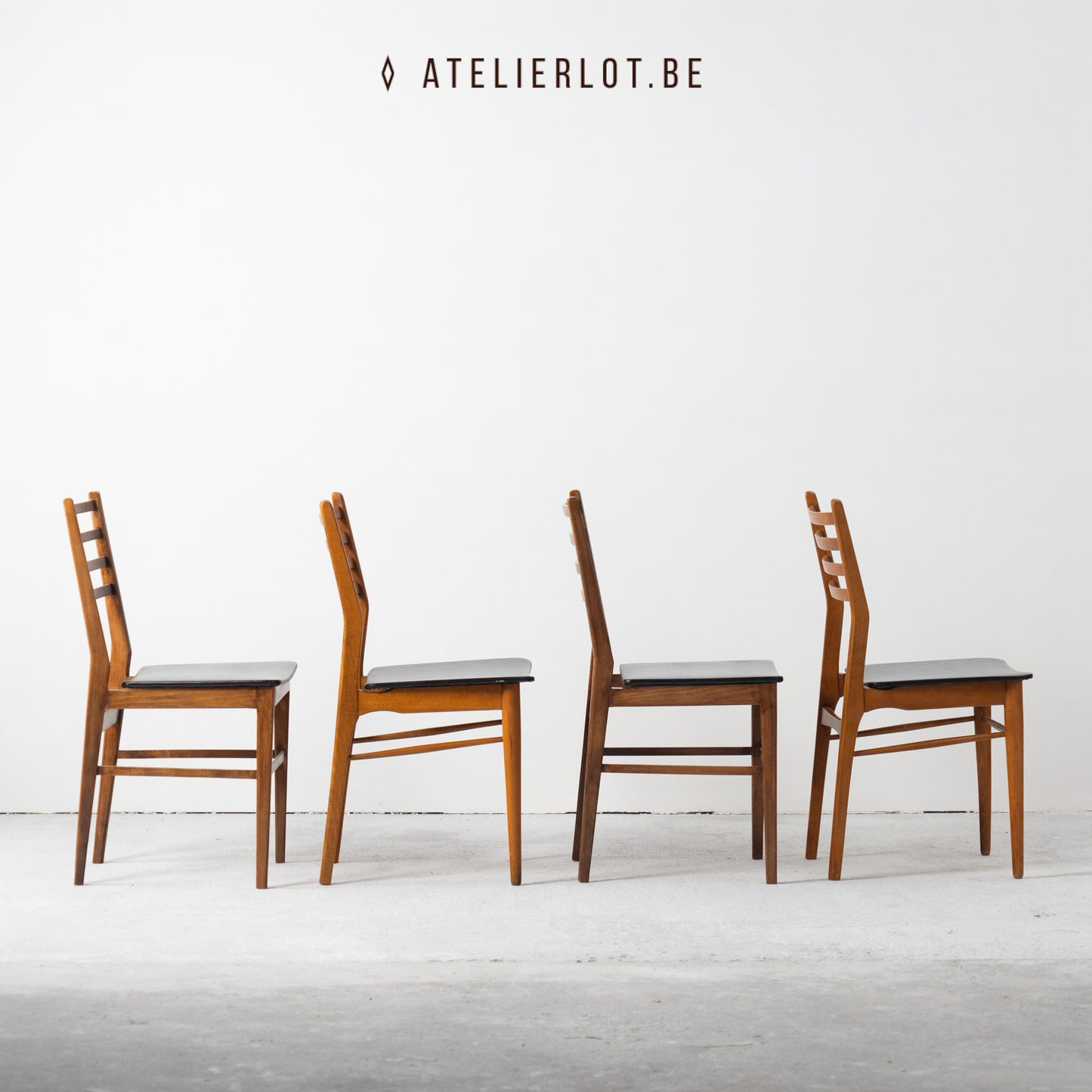 Set 4 vintage stoelen