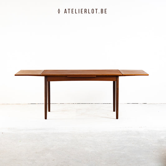 Uitschuifbare eettafel 8
