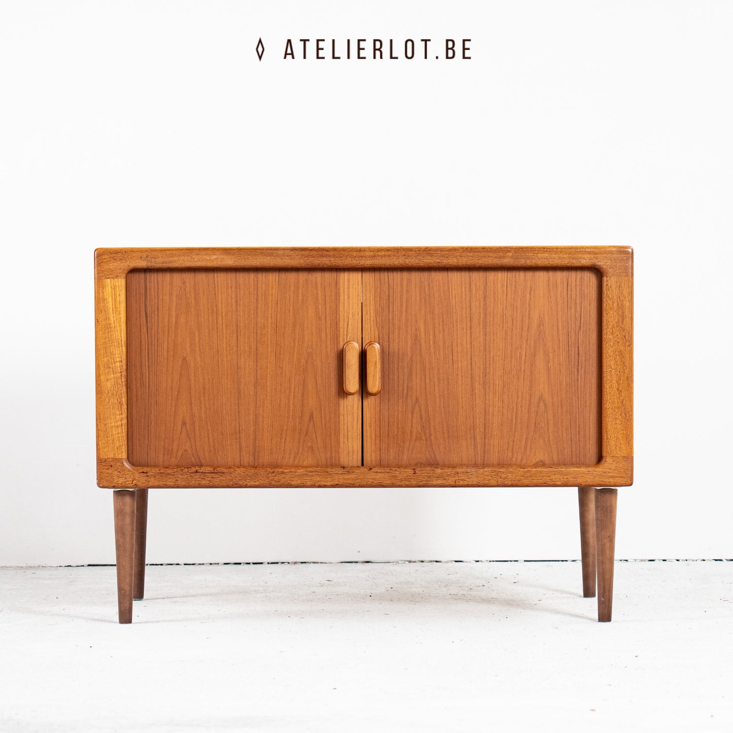 Vintage lowboard/platenkast Dyrlund