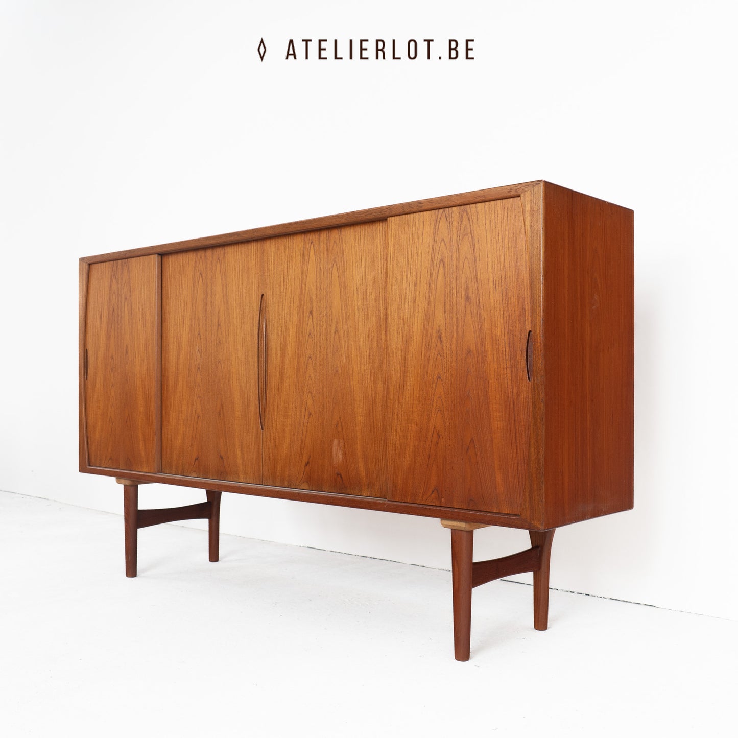 Design sideboard H. Kjaernolf 2