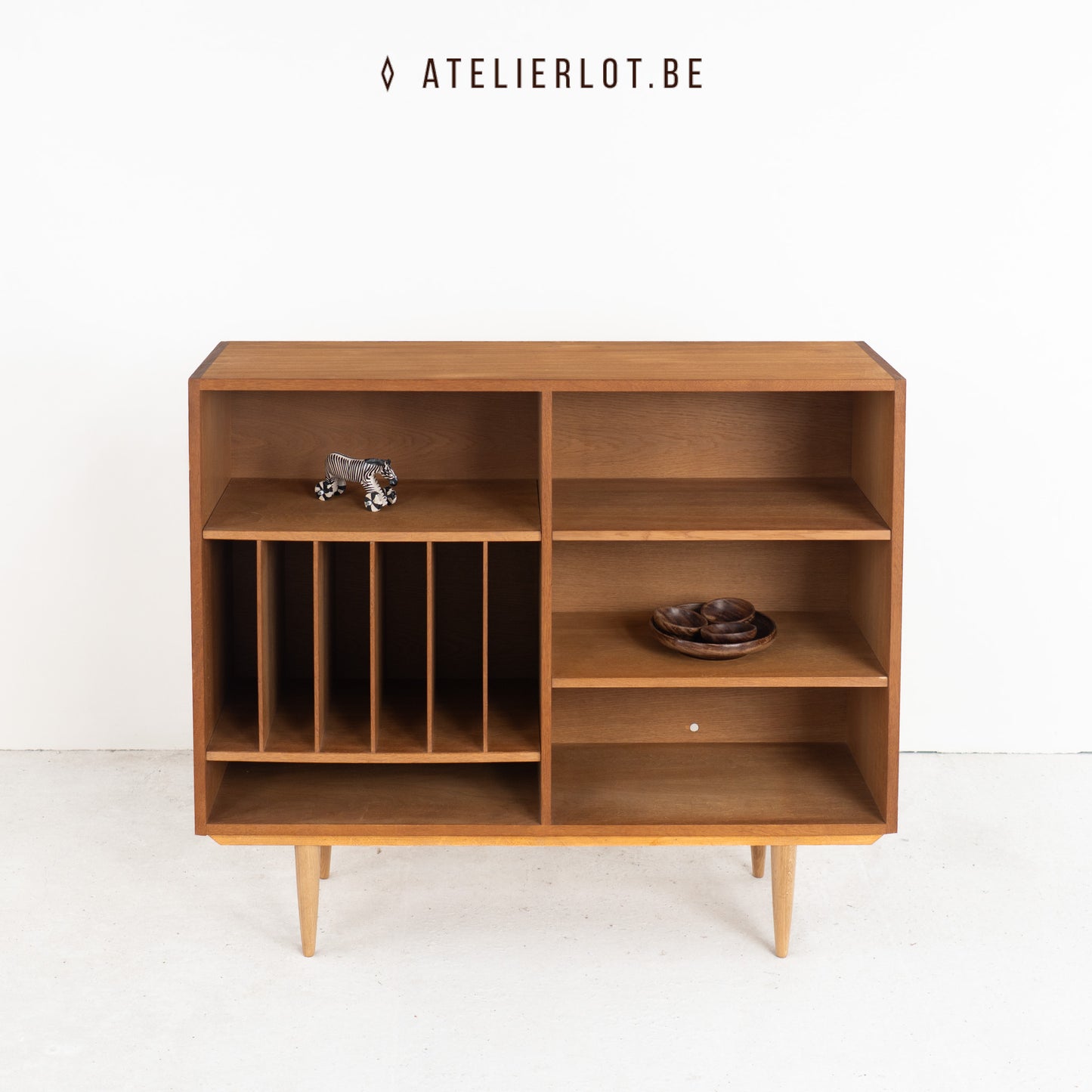 Vintage platenkast / boekenkast