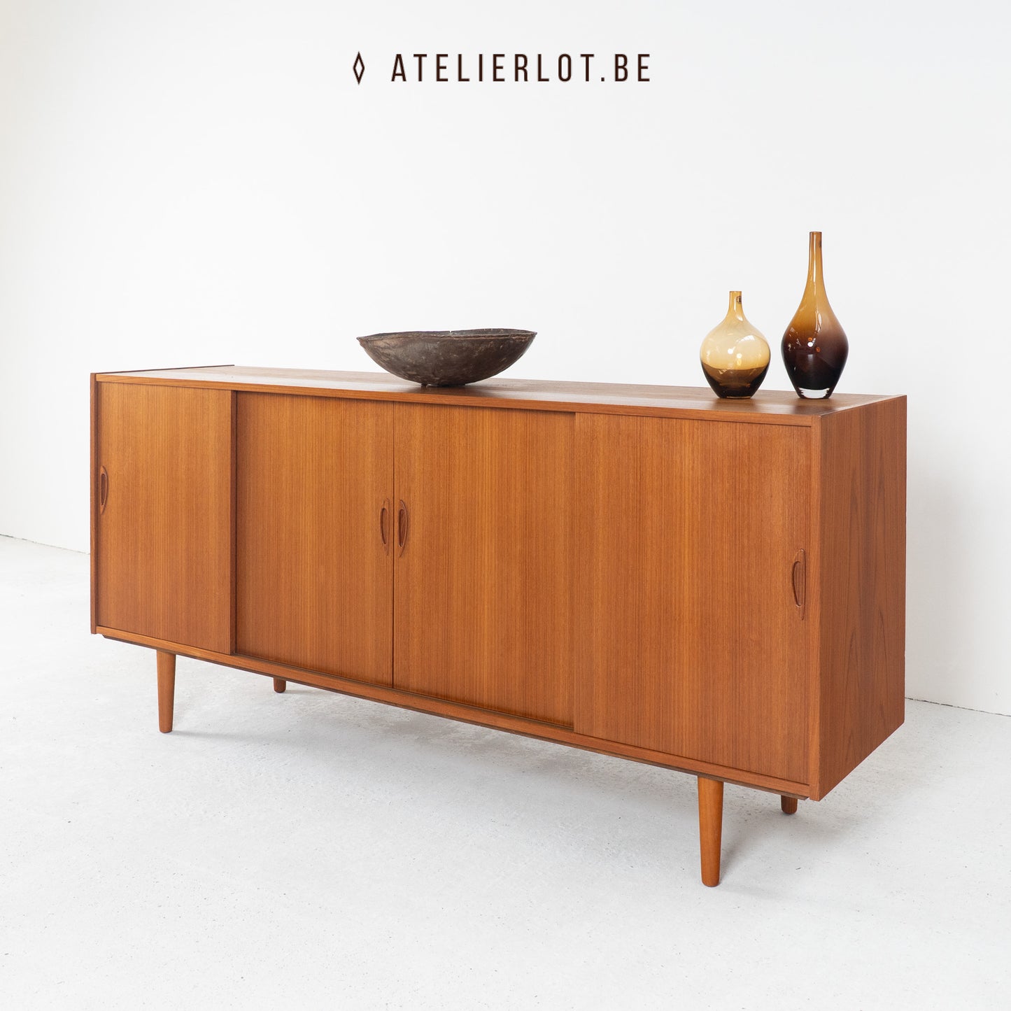 Vintage Deens lowboard 8