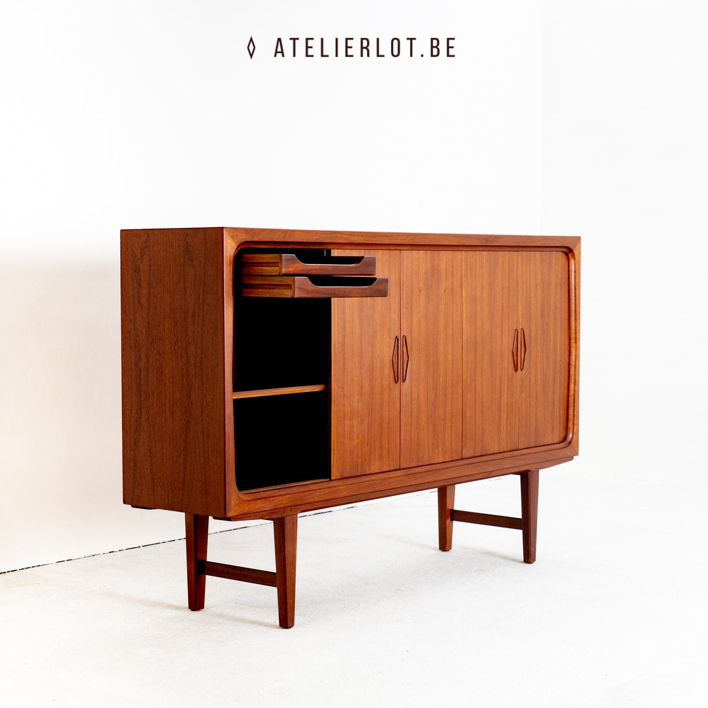 Deens Mid-Century teak dressoir