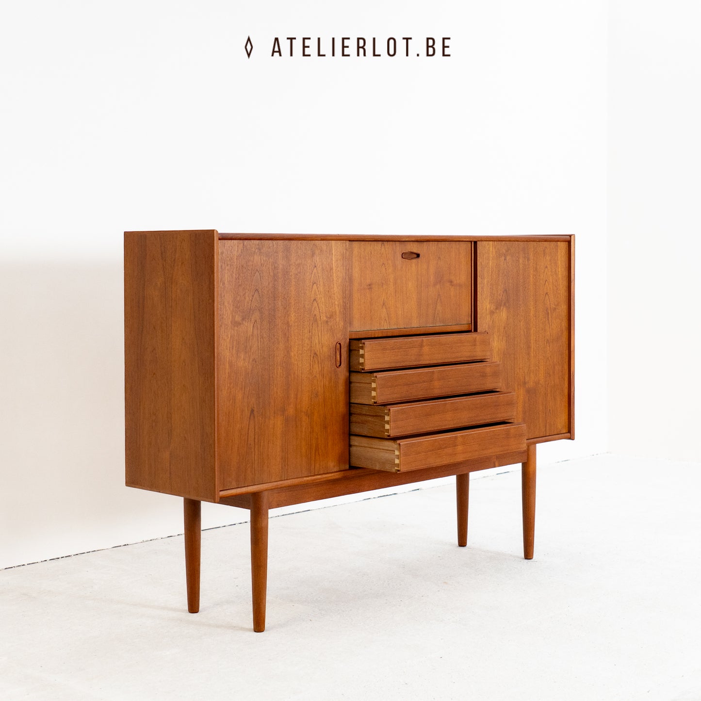 Scandinavisch highboard teak
