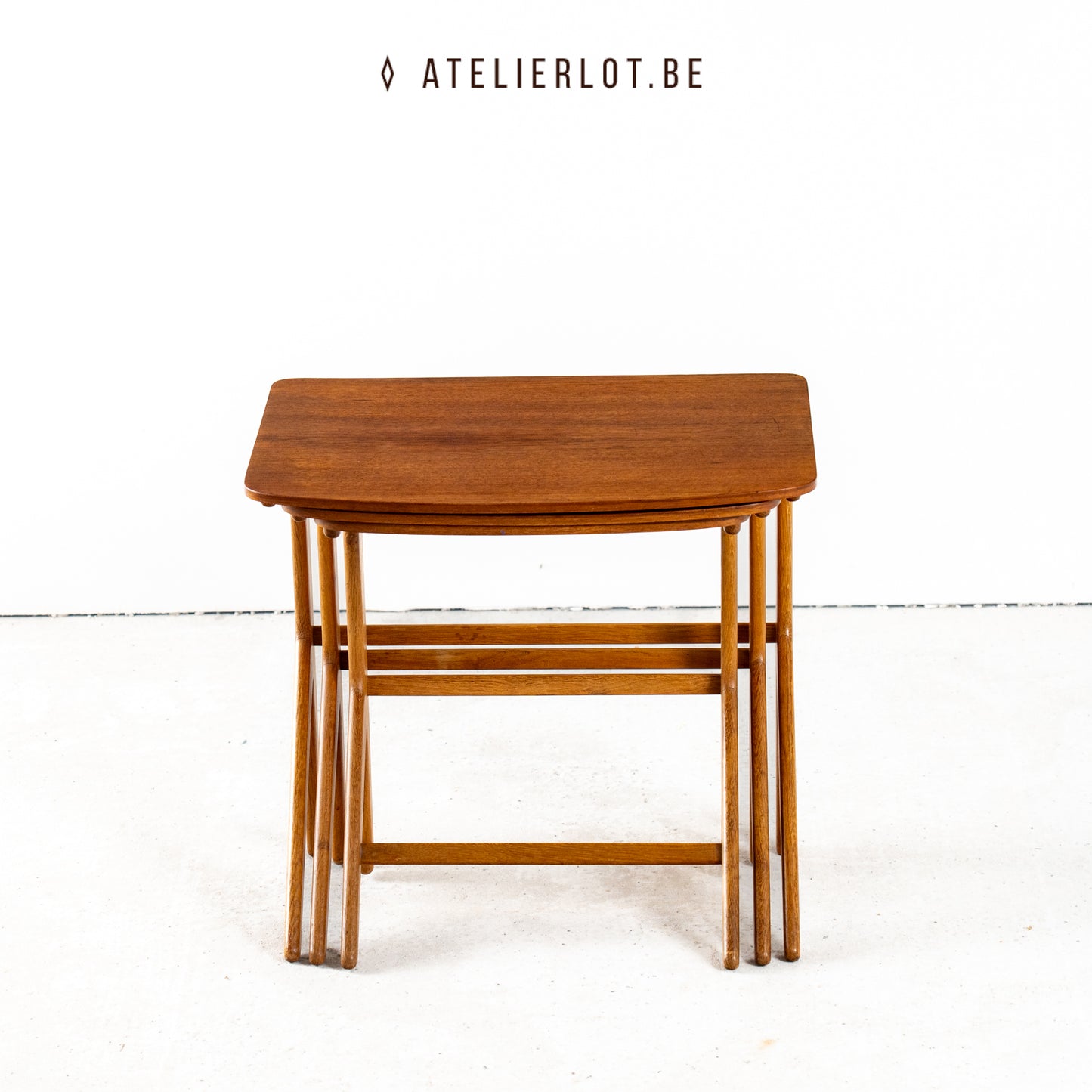 Set 3 nesting tafeltjes