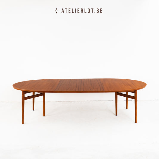 Arne Vodder - Model 227 ‘Executive’ Eettafel - Sibast Møbler