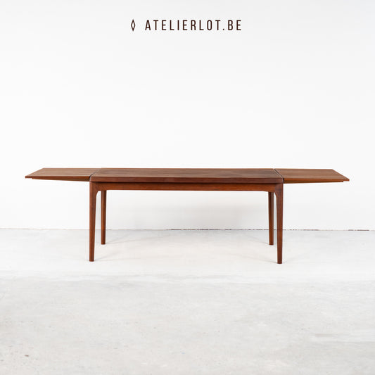 Deense XL Eettafel – Henning Kjærnulf