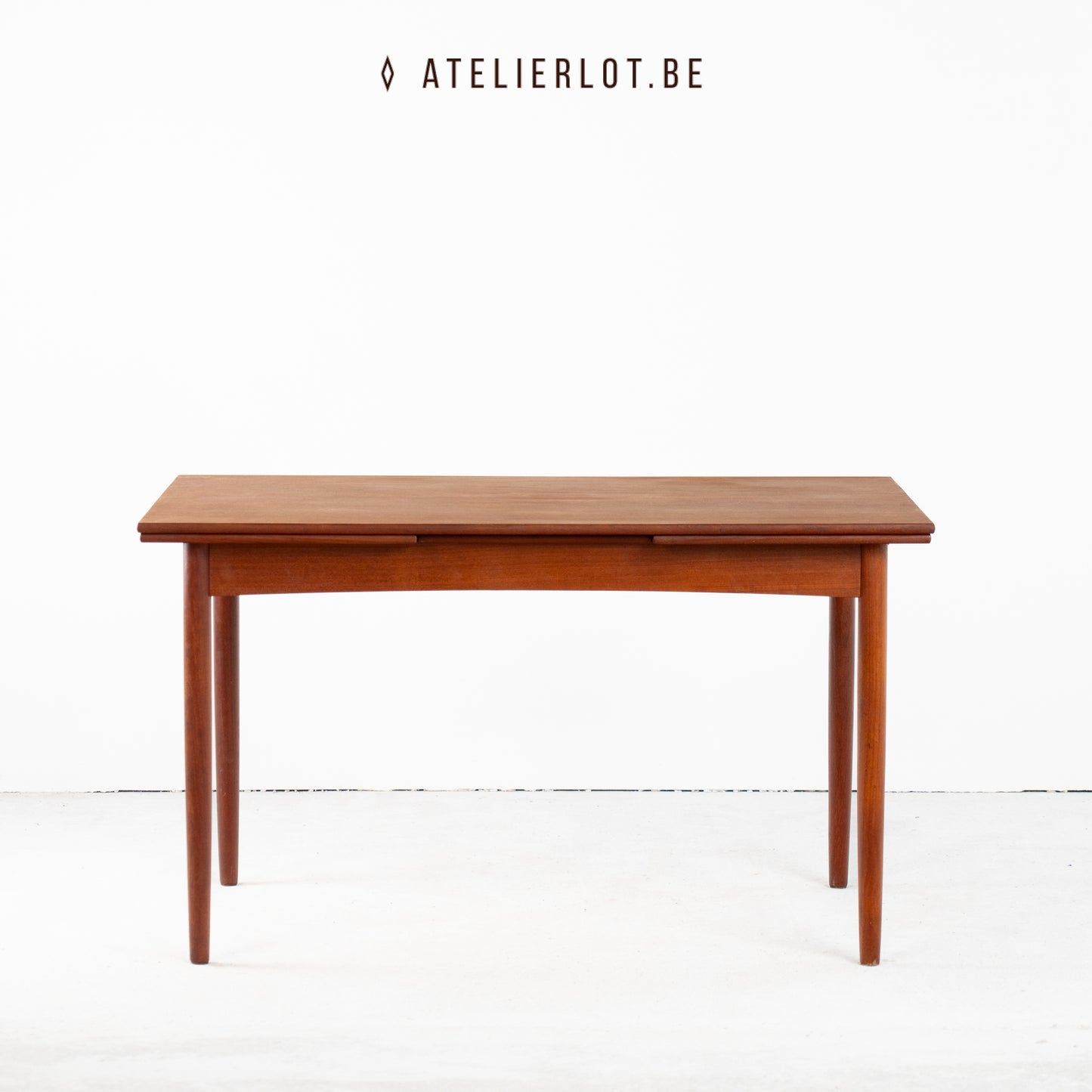 Eettafel Scandinavisch uitschuifbaar