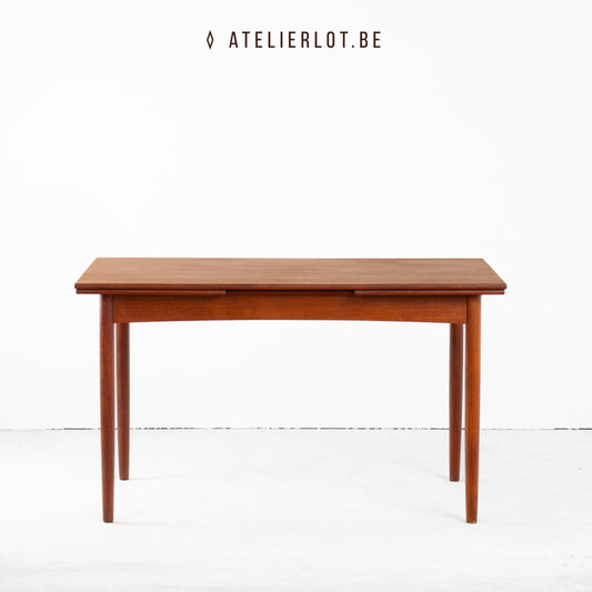 Eettafel Scandinavisch uitschuifbaar