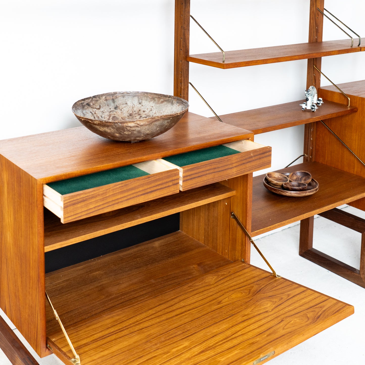 Poul Cadovius Royal System – Teak Wandmeubel (4 Delen)