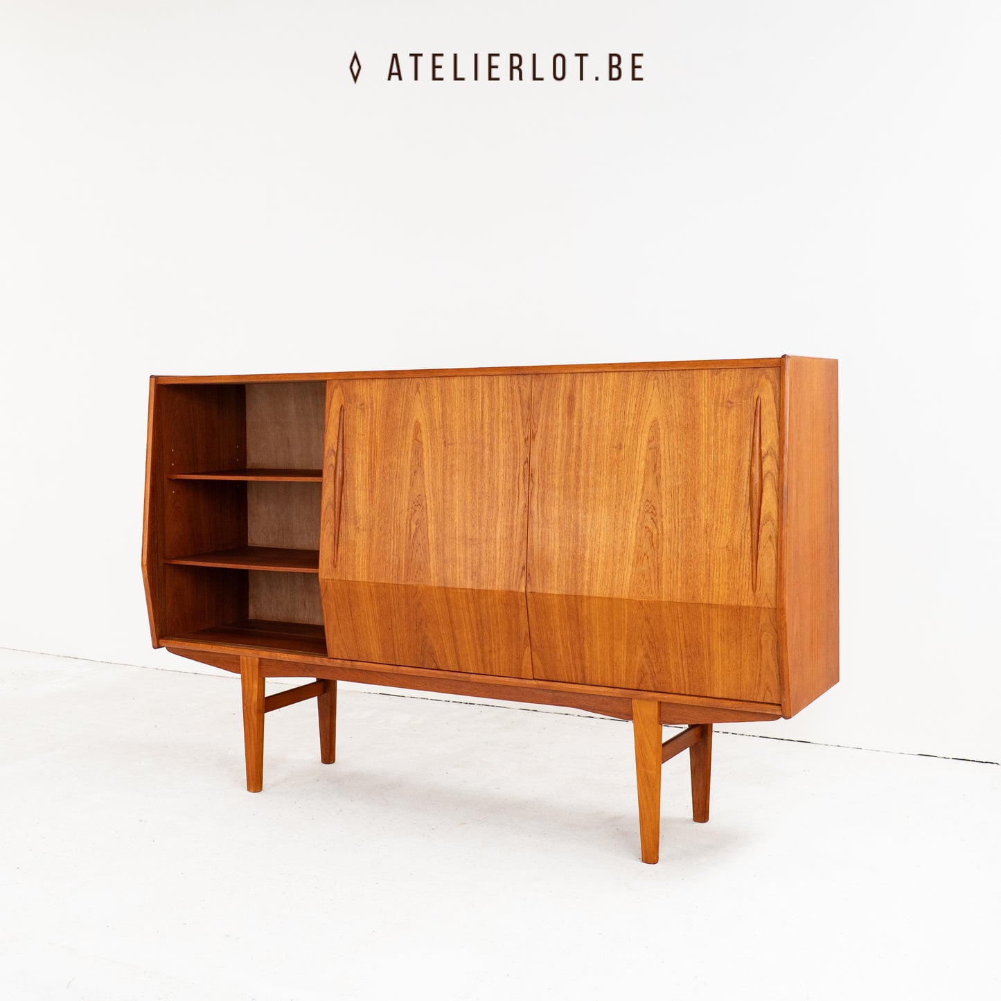 Teakhouten highboard