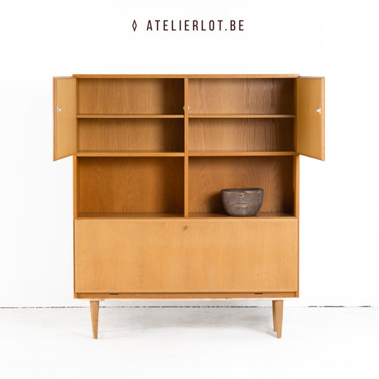 Eiken highboard met verlichting