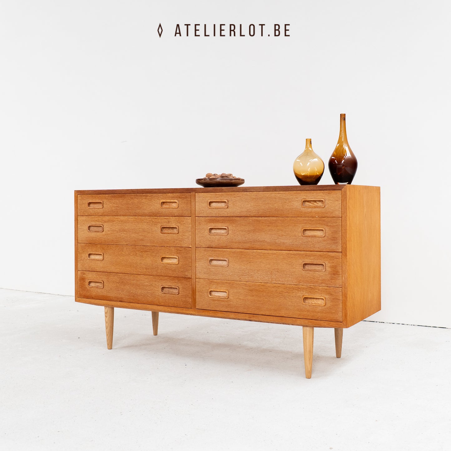 Deense eiken ladekast – Hundevad & Co – Jaren '60
