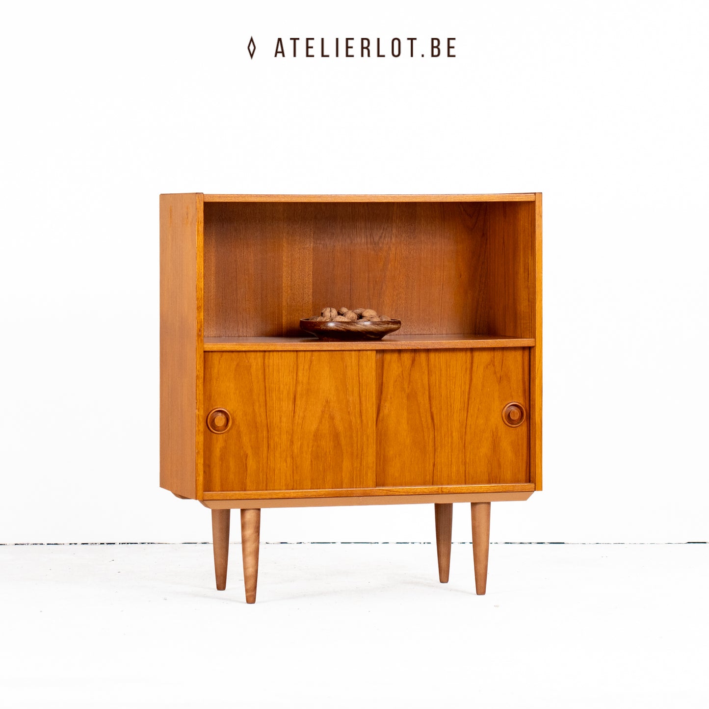 Bijzetkast met 2 schuifdeuren