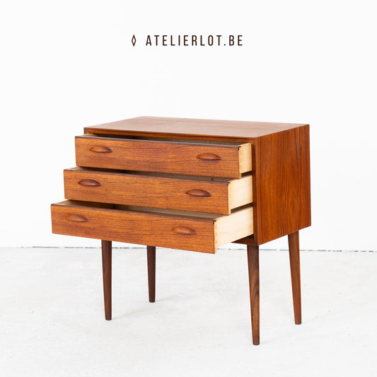 Vintage ladekast klein met 3 lades