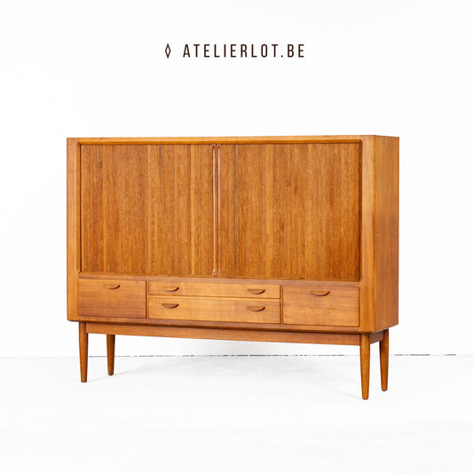 Deens Design Highboard met jaloeziedeuren – Chr. L. Larsen & Søn