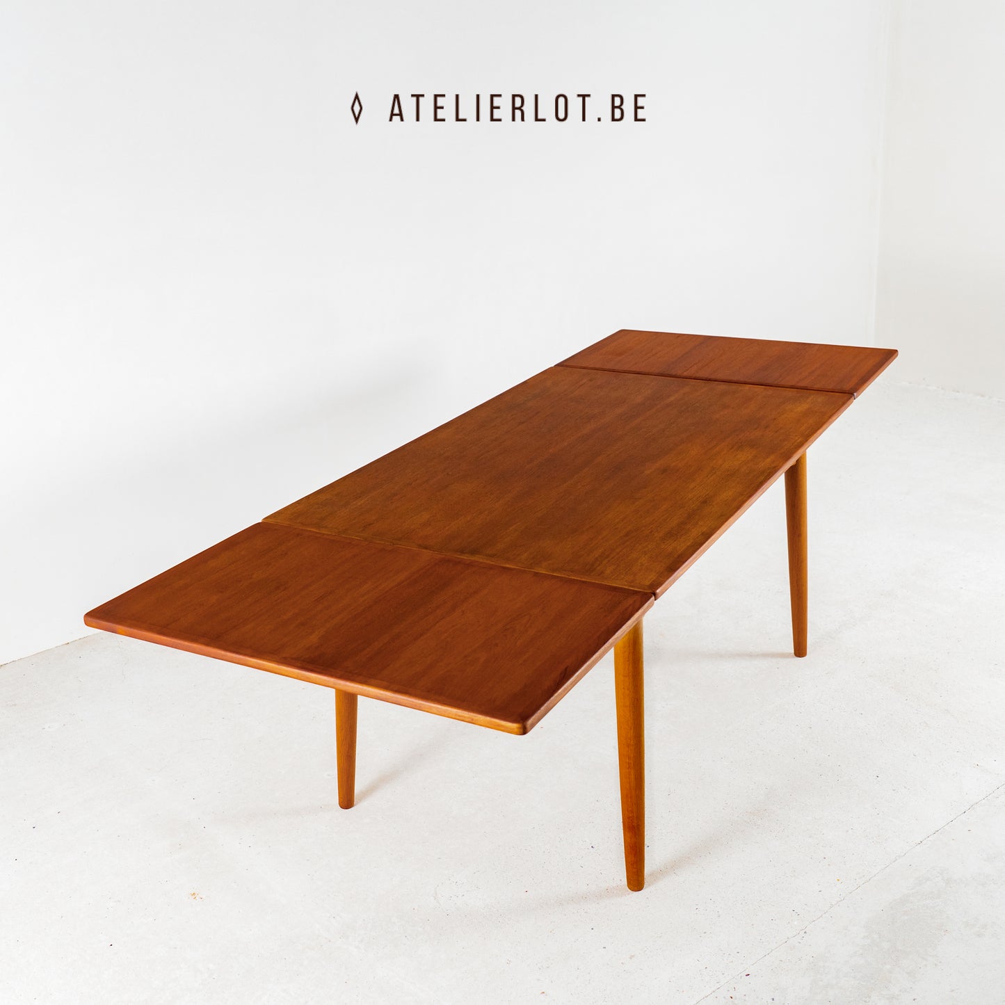 Vintage eettafel model 50 teak Omann Jun Møbelfabrik – bovenaanzicht uitgeschoven tafelblad
