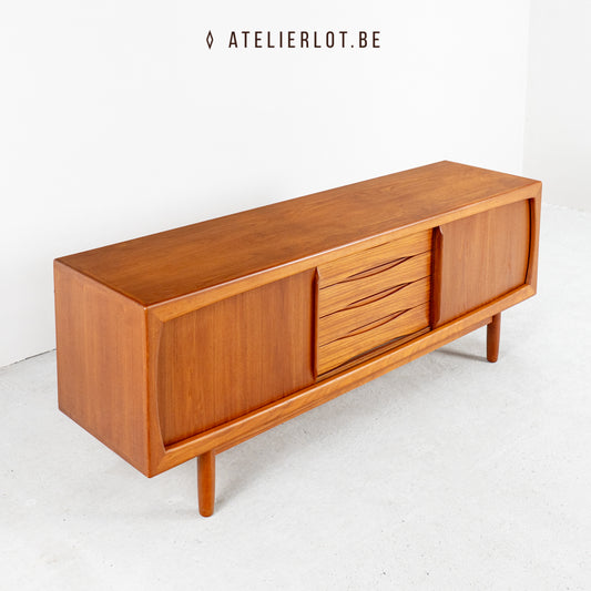 Deens Design lowboard van HP Hansen