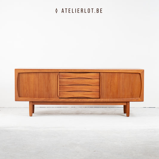 Deens Design lowboard van HP Hansen