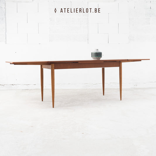 Vintage uitschuifbare eettafel