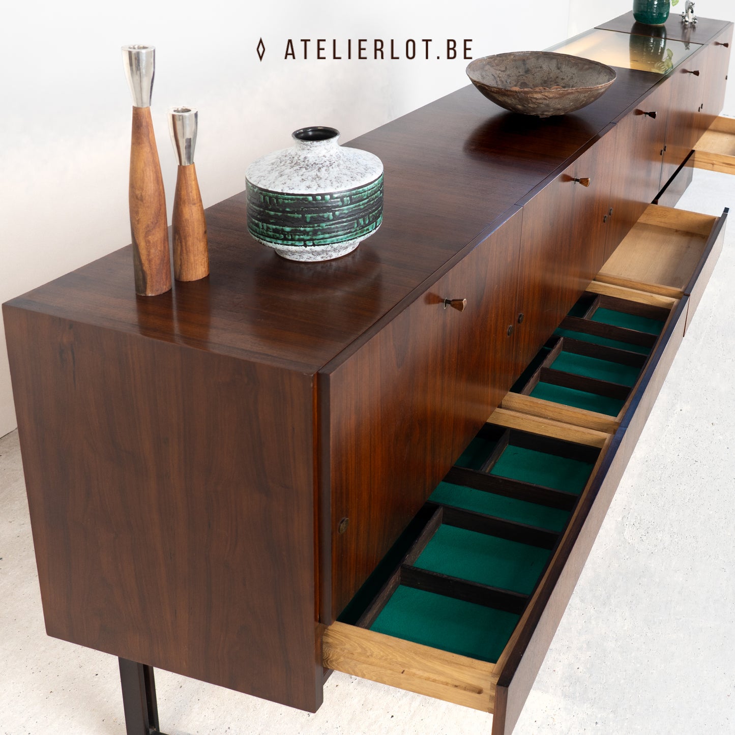 Vintage lowboard palissander