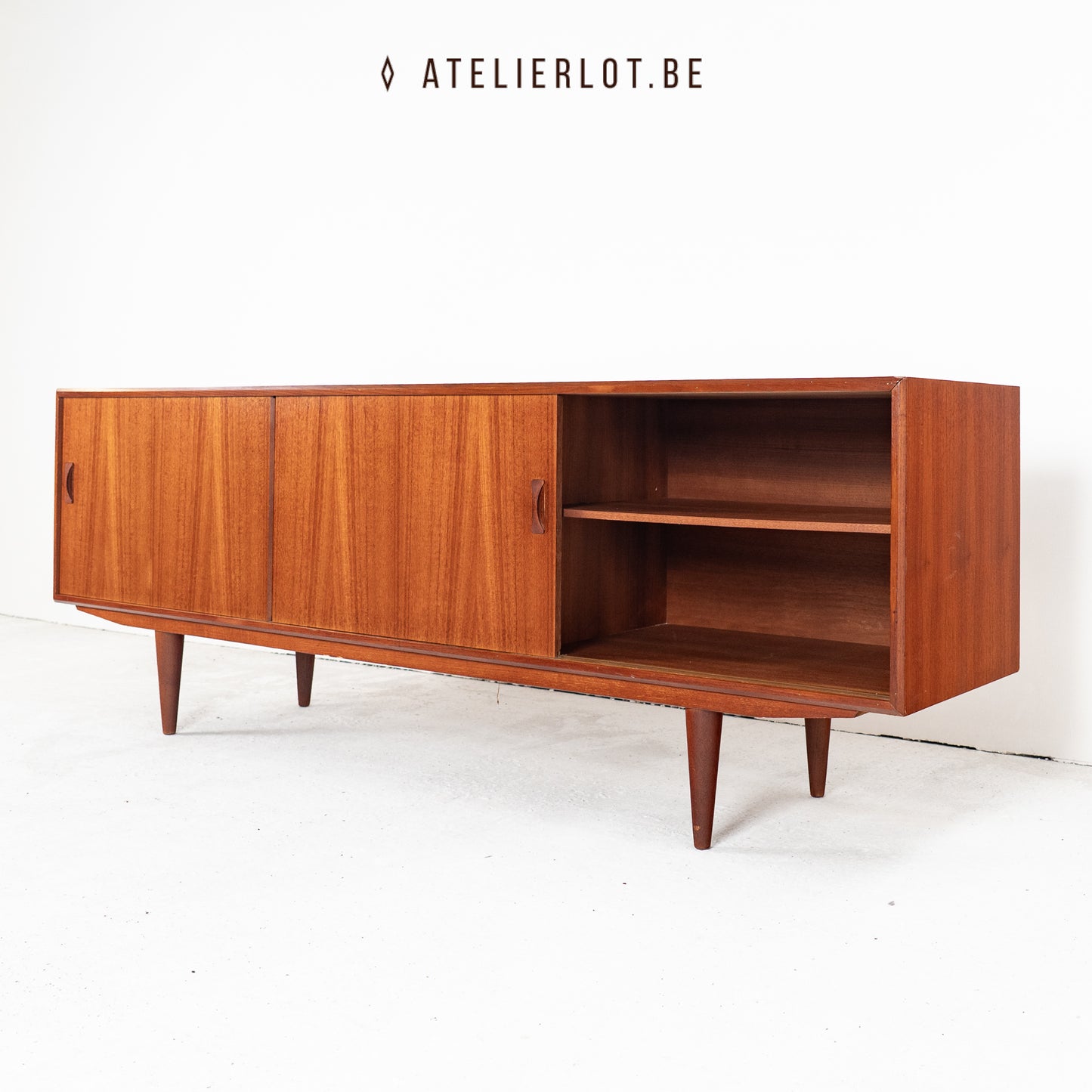 Lowboard Clausen & Søn