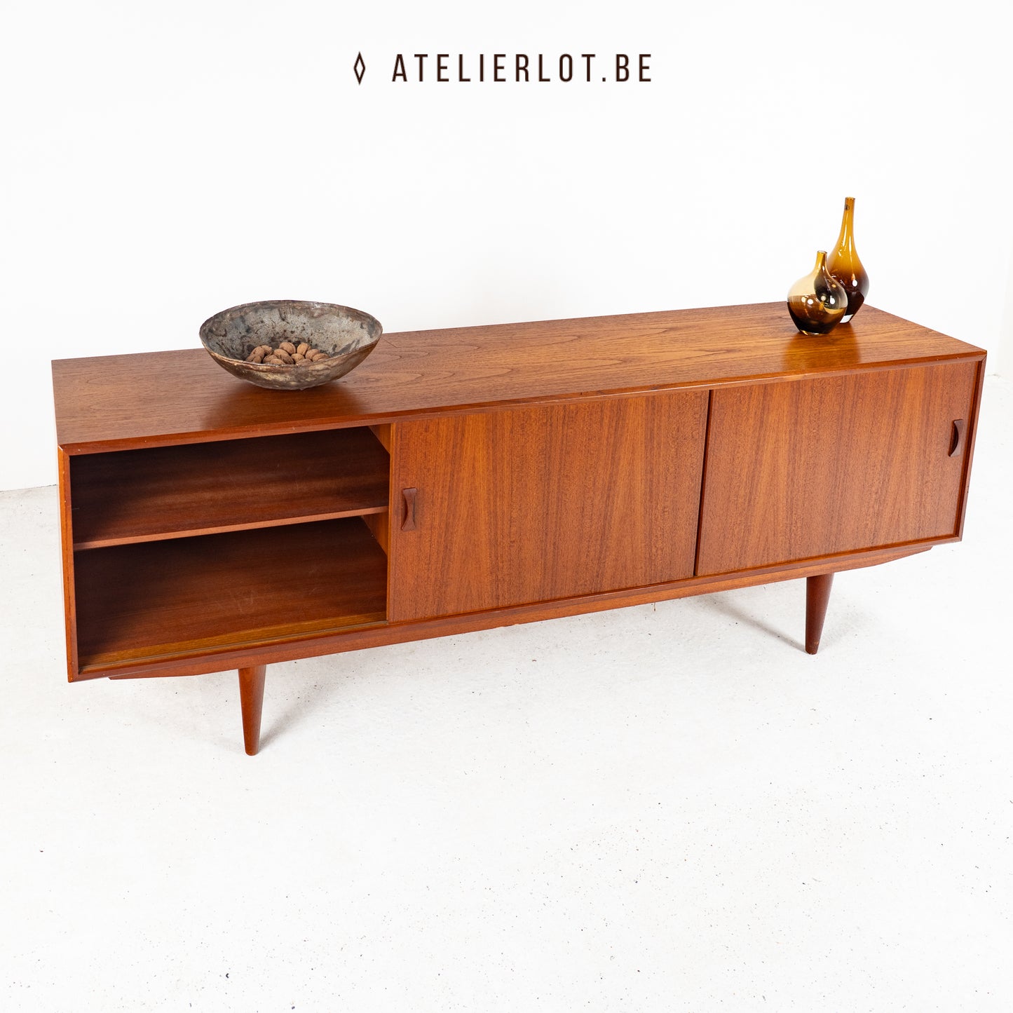 Lowboard Clausen & Søn