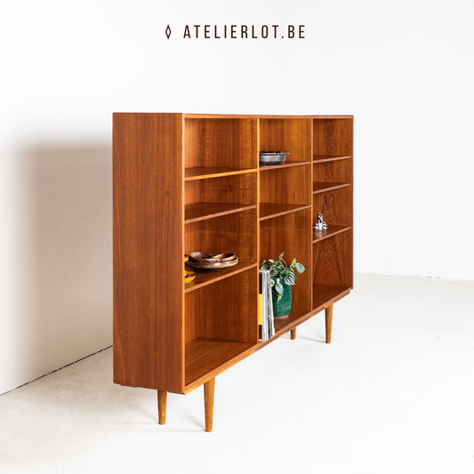 Deense boekenkast / vakkenkast 2