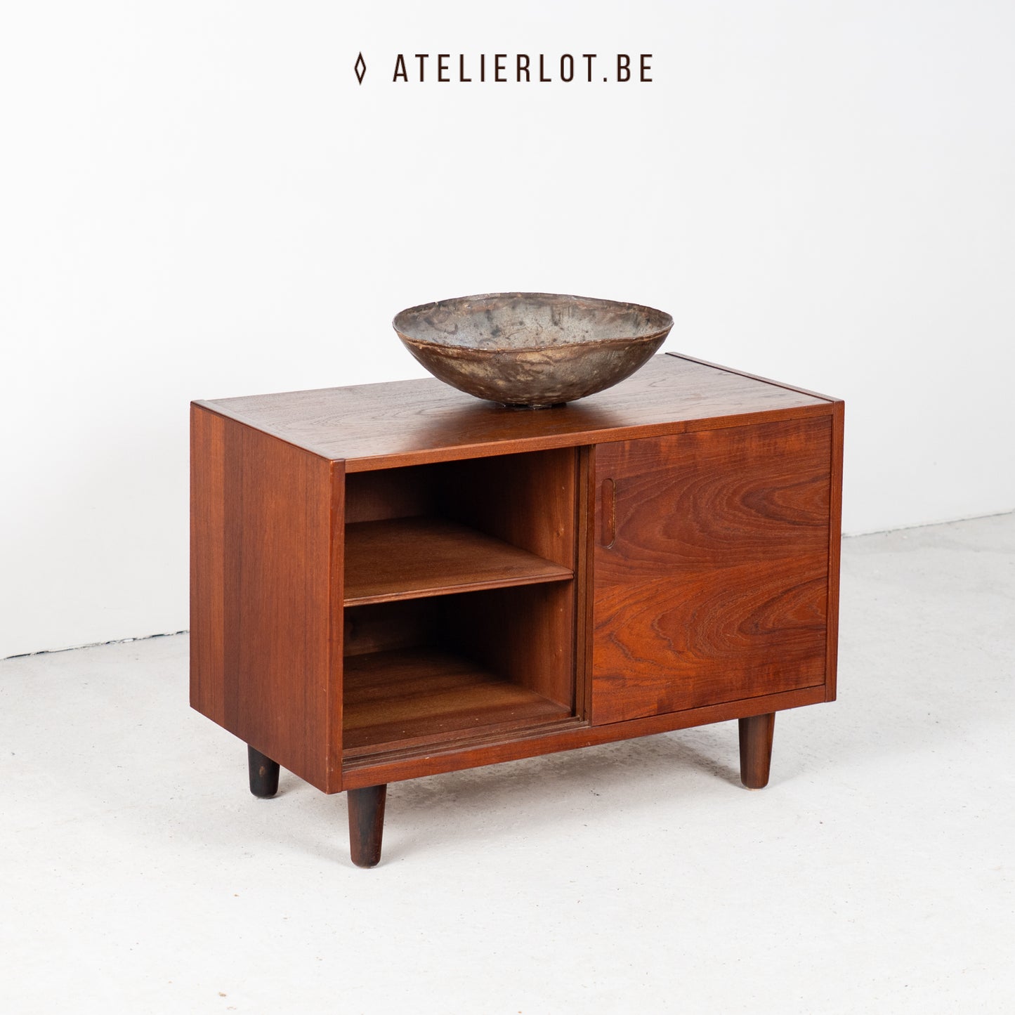 Vintage Deense platenkast