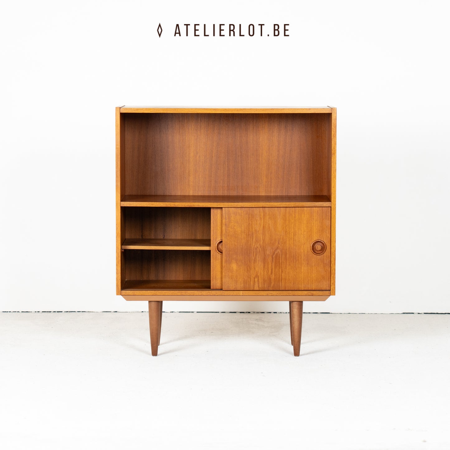 Vintage bijzetkast 2 schuiven