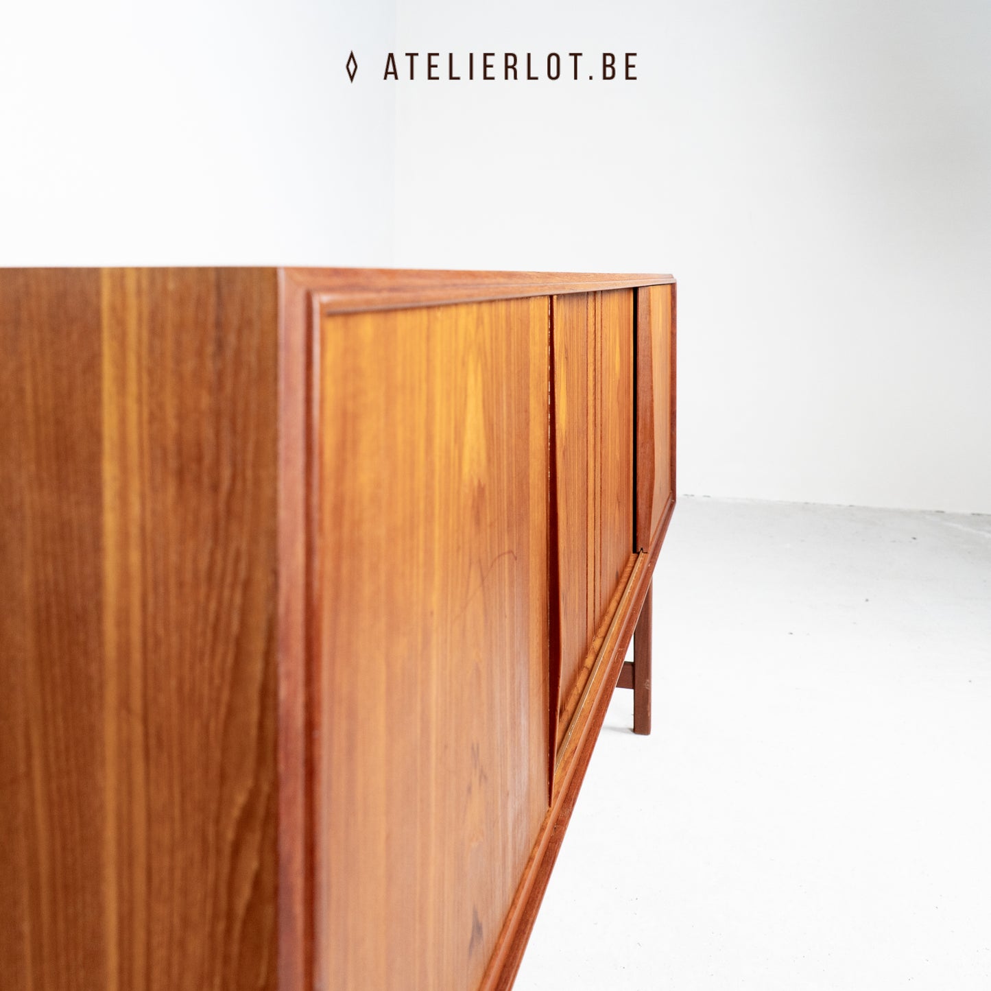 Vintage Deens lowboard 9