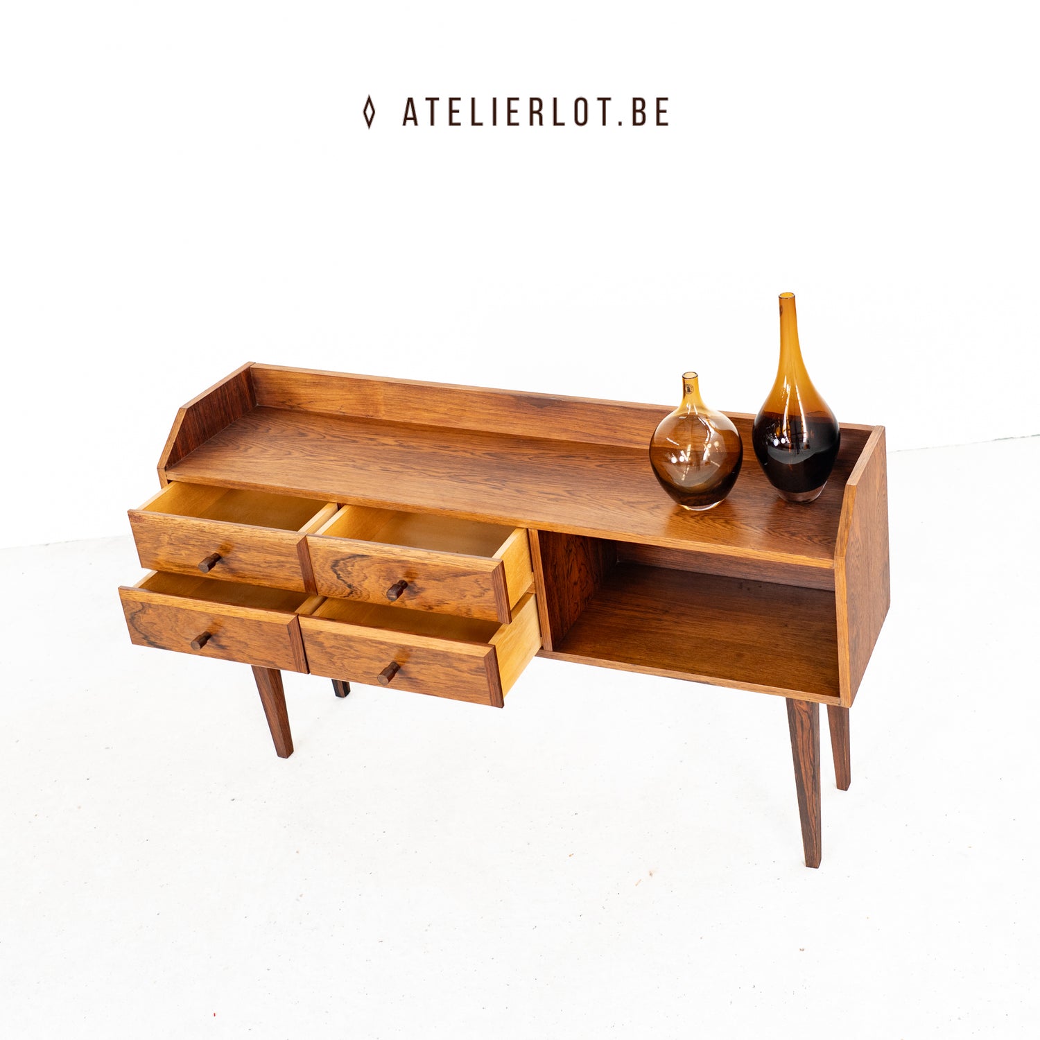 Vintage bijzetkast palissander Heinrich Vogt, schuin bovenaanzicht met geopende schuiven