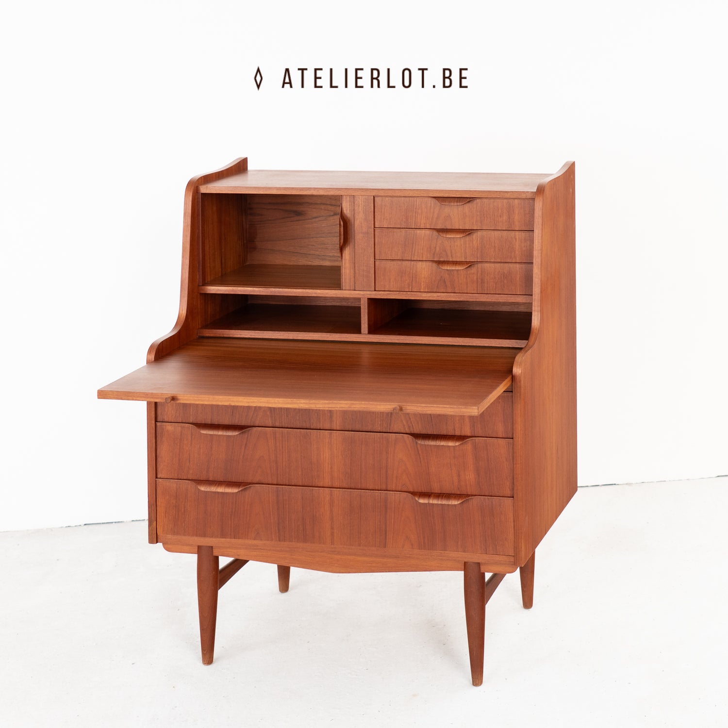 Vintage secretaire teak Storgaard Nielsens Møbelfabrik, uitgeschoven schrijfblad